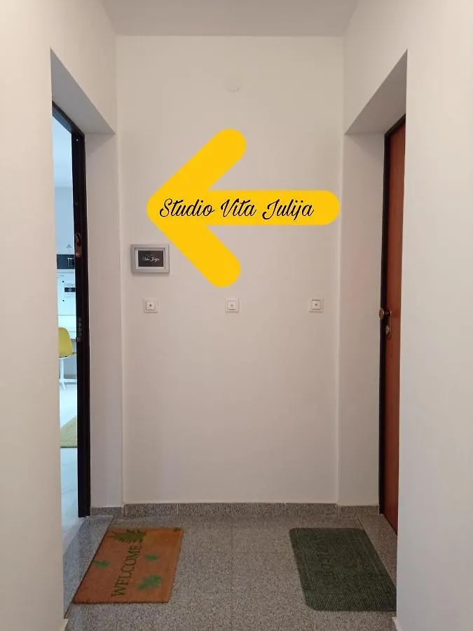 Studio Vita Julija Pula 0*,