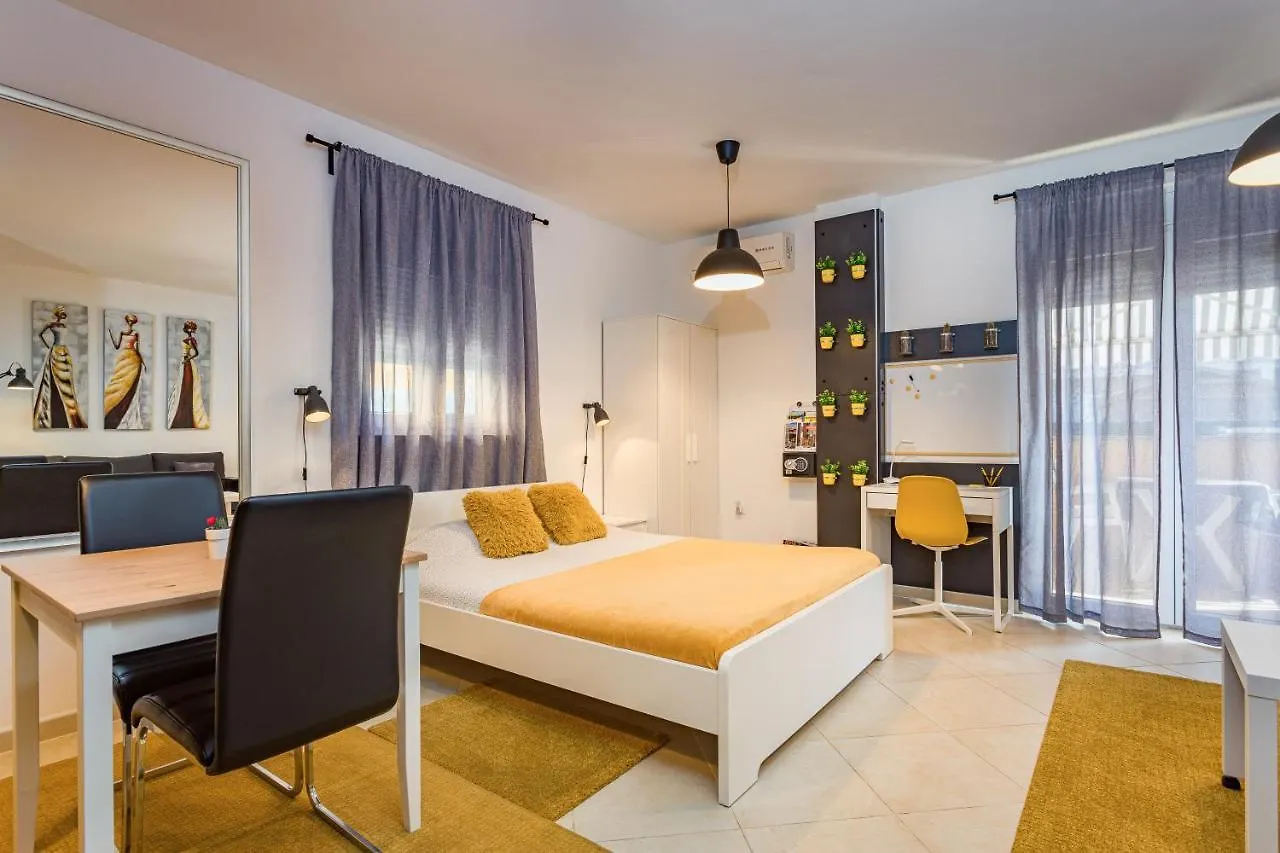 Studio Vita Julija Pula Apartment